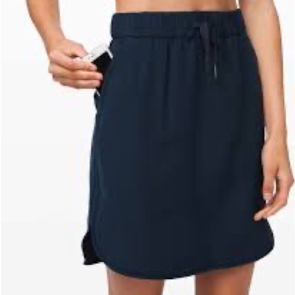 Lulu Lemon “on the fly” skirt